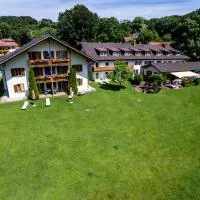 Landhotel Huber am See, hotel di Münsing