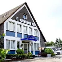 Krefeld में, होटल Hotel Zur Brücke