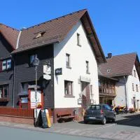 Landgasthof-Bikerhotel Arnold, hotel en Battenberg