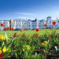 Royal Clifton Hotel, hotel in Southport