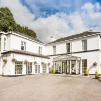 The Manor Hotel, hotel u gradu 'Crickhowell'