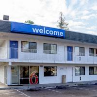 Motel 6-Porterville, CA, отель в городе Портервилл