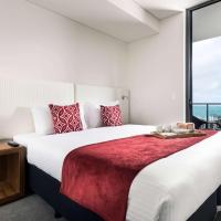 Ramada by Wyndham VetroBlu Scarborough Beach, hotel in Scarborough, Perth