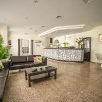 Hotel Oasis Familiar, hotel u gradu Jerez de los Caballeros