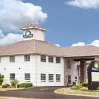 Viesnīca Days Inn by Wyndham Ocean Shores pilsētā Oušenšorsa