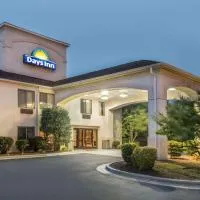 Days Inn by Wyndham Burlington East, hotel u gradu 'Haw River'
