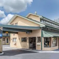 Days Inn by Wyndham Woodbury Long Island, hotell sihtkohas Woodbury