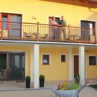Gästehaus Woditschka, hotel v mestu Poysdorf