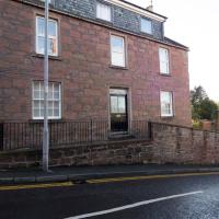 The Gallery Flat, 4 Tannage Brae, hotel in Kirriemuir