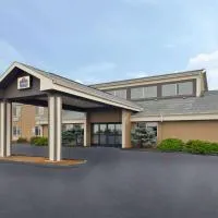 AmericInn by Wyndham Bay City، فندق في باي سيتي