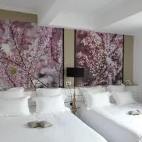 Hôtel-Restaurant "Chez Carrière" – hotel w mieście Aigues-Mortes