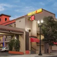 Super 8 by Wyndham El Cajon San Diego: El Cajon şehrinde bir otel