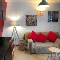 Les Lodges du Canal Vue sur le canal, hotel u gradu 'Rogny'