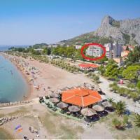 Beach apartment Ivanka in Omis, Hotel in Omi&scaron;