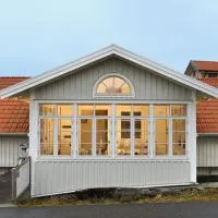 Logi & Bastu, hotelli kohteessa Käringön