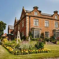 Willington Hall Hotel, hotel din Tarporley