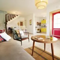 The White Hill Guesthouse, hotell sihtkohas Yeroẖam