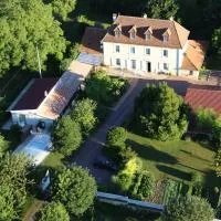 La Massonnière Gîte et chambres d'hôtes、Mondionのホテル