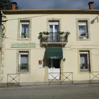 hôtel la tour des fées, hotel Quissac városában
