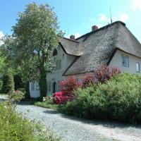 Hof Luisengrund, khách sạn gần St. Peter-Ording Airpark - PSH, Tating