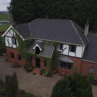 Pinewood Lodge Guest House, hotel a Omagh