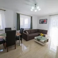 Villa Mikołajki Popiełuszki 8, blisko centrum, praking gratis, 50 metrów od letnich basenów, hotel v mestu Mikołajki