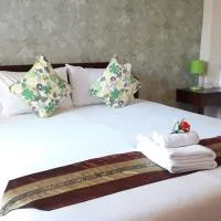Chumphon Travelodge, hotel i Chumphon