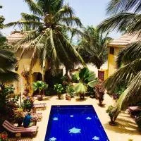 Maison Couleur Passion, hotel v destinaci Nianing