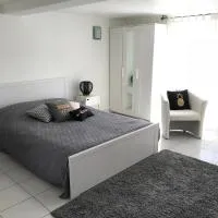 Apartment 36 m², Hotel in Bretenière