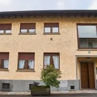 Appartamento Clivo, hotelli kohteessa Solto Collina