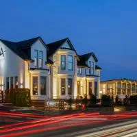 Angels Hotel، فندق في أودينغستن