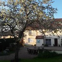 Escampette Coin Cuisine, hotell sihtkohas Saint-Aubin-en-Charollais