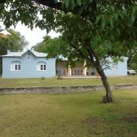 al otro lado del río, hotel em San Francisco del Monte de Oro