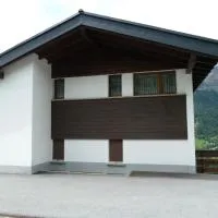 Haus Stadel Wohnung Nr. 36, hotel en Albinen