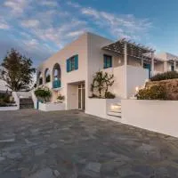 Eiriana Luxury Suites、プラカ・ミロスのホテル