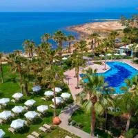Aquamare Beach Hotel & Spa, готель у Пафосі