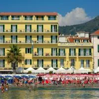 Hotel Danio Lungomare, hotel di Alassio