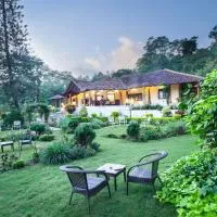 Old Kent Estates & Spa, Coorg, hotelli kohteessa Suntikoppa