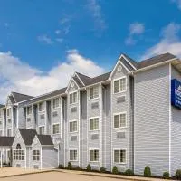 Microtel Inn & Suites by Wyndham Dry Ridge, хотел в Драй Ридж