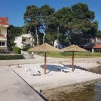 Apartment Nella, hotel u gradu Molat