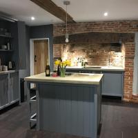 Square House Bildeston High street, hotel in Ipswich