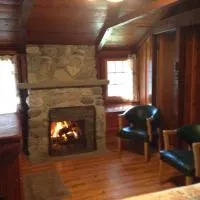 Addison's Bungalows, hotel di Brisco