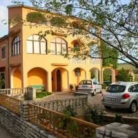 Apartment Nakić, хотел в Vrpolje