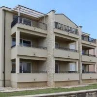 Apartments Insula, hotel Dobropoljanában