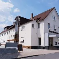 Hotel Hessischer Hof, hotelli kohteessa Melsungen