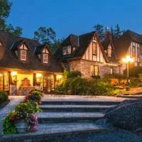 Hillbrook Inn & Spa: Charles Town şehrinde bir otel