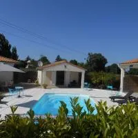 Chambres d'hôtes LA COZY – hotel w mieście Cozes