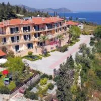 Panorama Hotel, hotel a Platána