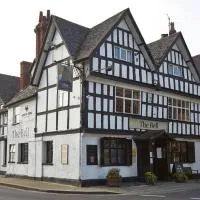 Bell Hotel by Greene King Inns、テュークスベリーのホテル