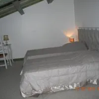 mondonlehaut – hotel w mieście Saint-Fortunat-sur-Eyrieux